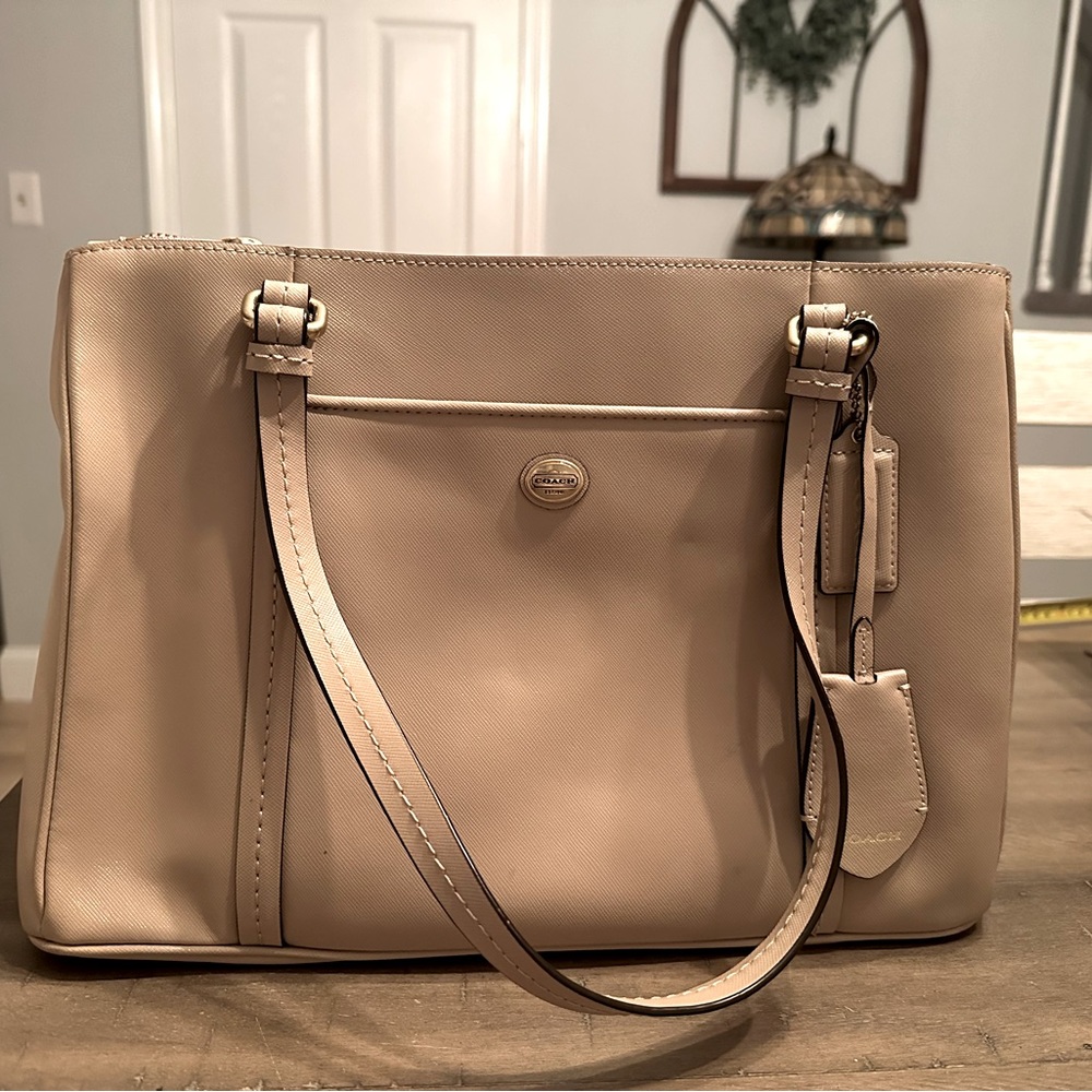 Coach shoulder bag